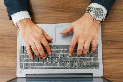 Как оплатить счет выставленный самозанятым